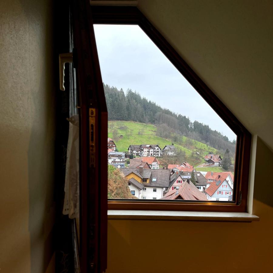 Einzigartiges Apartment, Mitten In Der Natur Ottenhofen im Schwarzwald Exterior photo